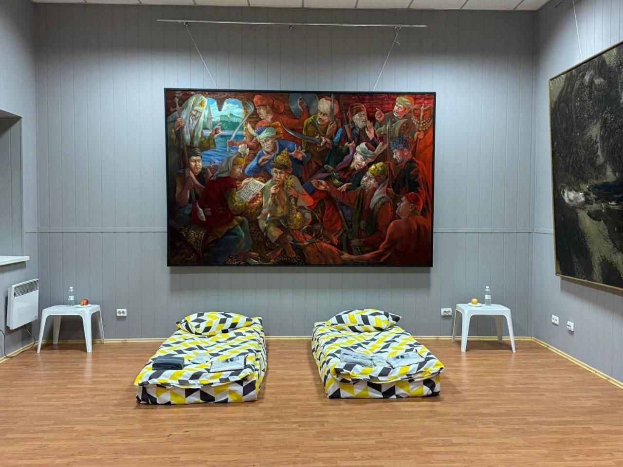 Арт-Вокзал Hotel Kryvyi Rih Quarto foto
