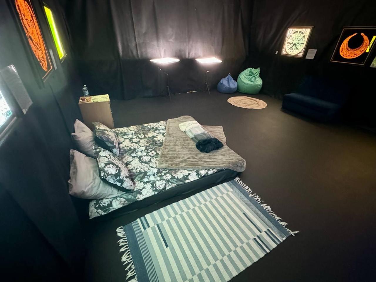 Арт-Вокзал Hotel Kryvyi Rih Quarto foto